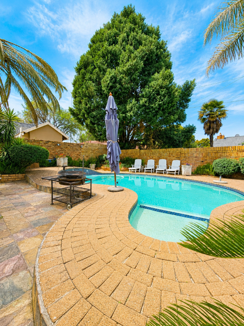 4 Bedroom Property for Sale in Wilkoppies North West